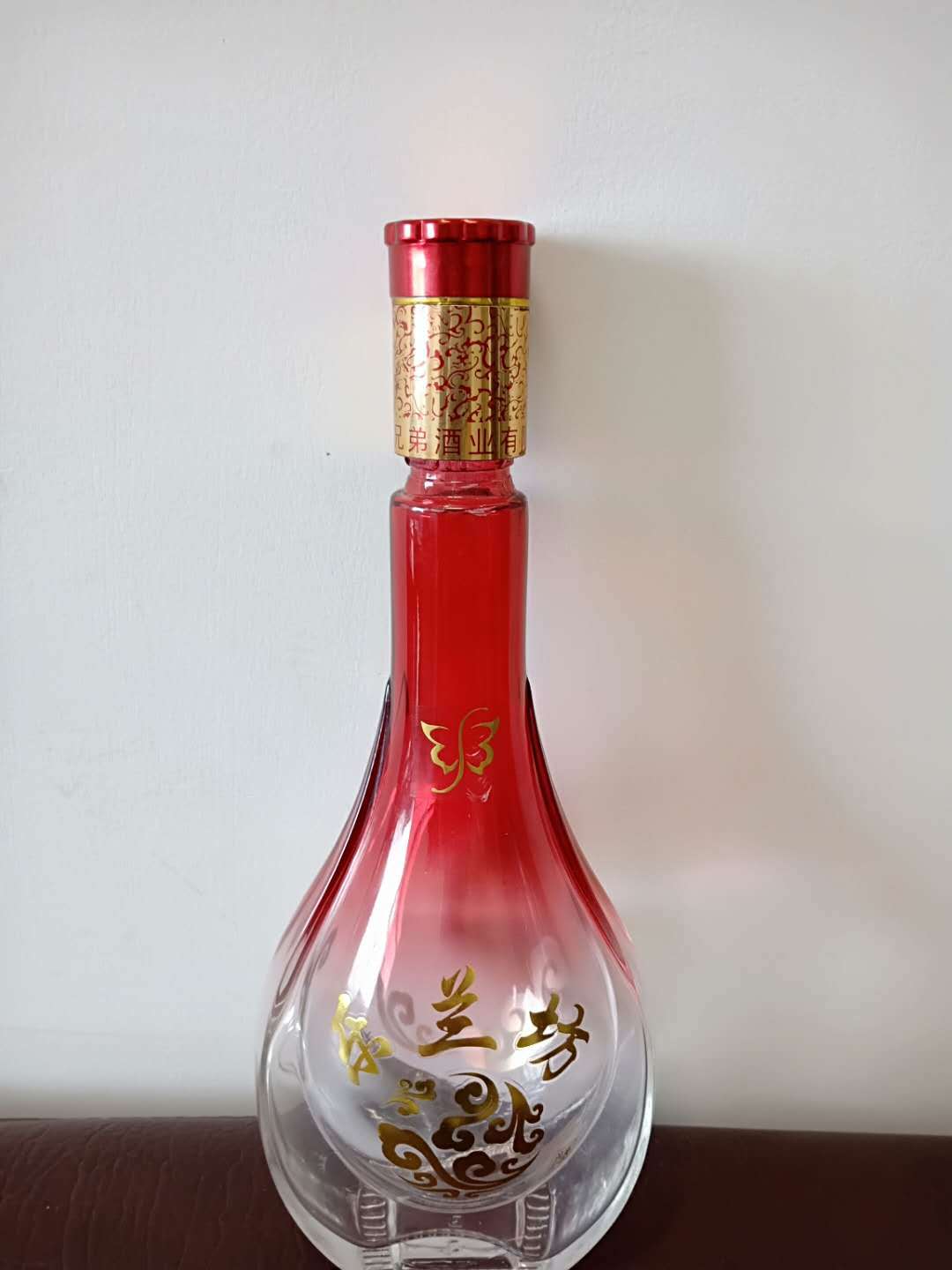 直銷新款500ml玻璃酒瓶噴涂彩色酒瓶一斤裝烤花燙金酒瓶